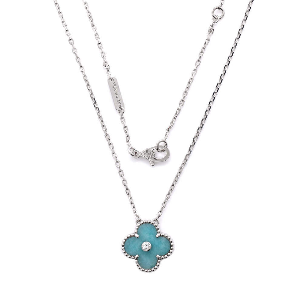 Van Cleef & Arpels Vintage Alhambra Pendant Necklace - Picture 3 of 4